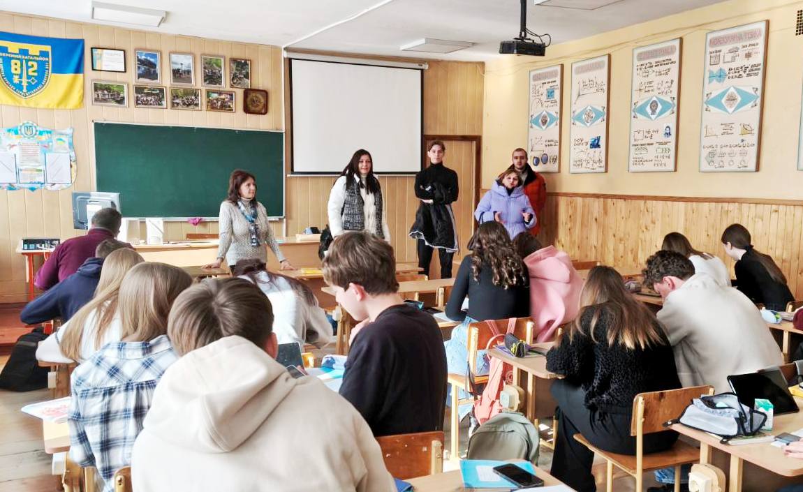 Викладачі та магістранти розповідають про особливості освітньої програми
